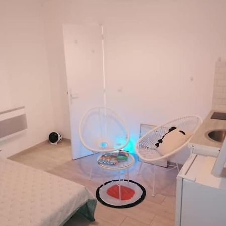 Superbe Logement Apartment Drancy Bagian luar foto