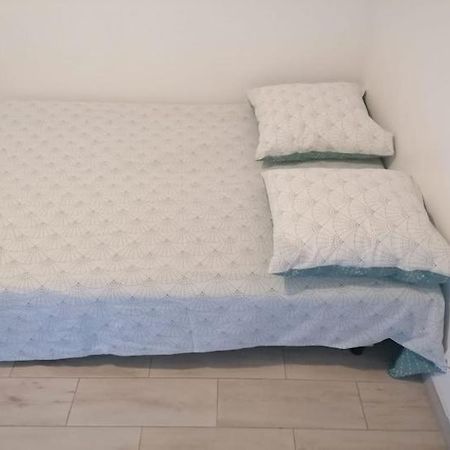 Superbe Logement Apartment Drancy Bagian luar foto