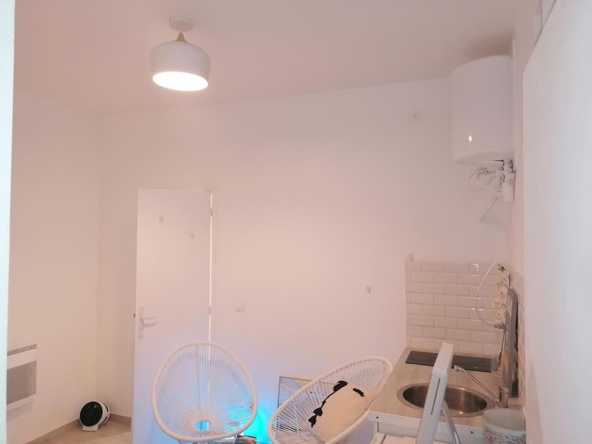 Superbe Logement Apartment Drancy Bagian luar foto